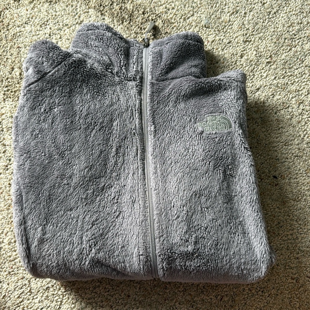 Fuzzy north face winter coat. Perfect condition.